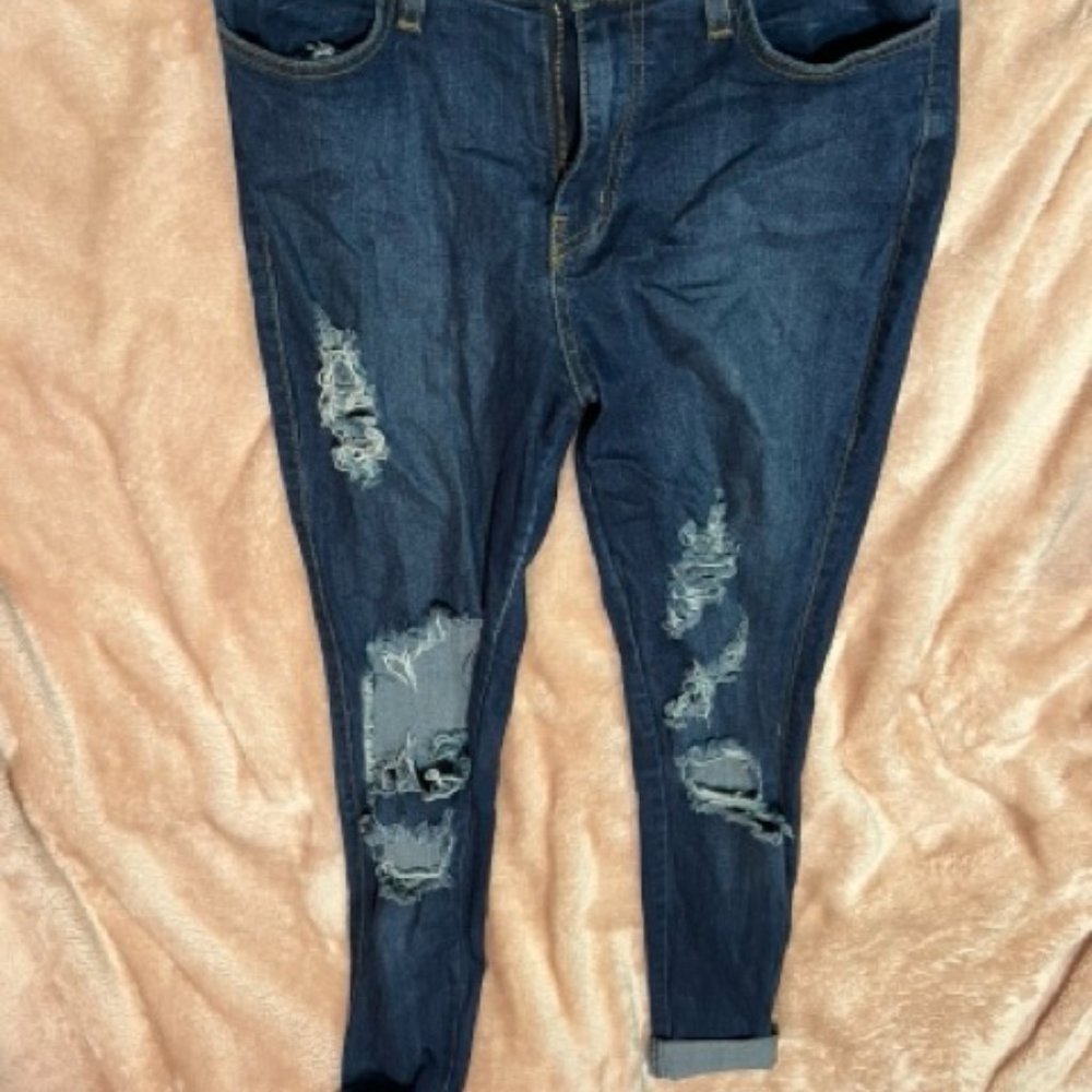 Fashion Nova Cropped Ripped Jeans - High waisted - 11